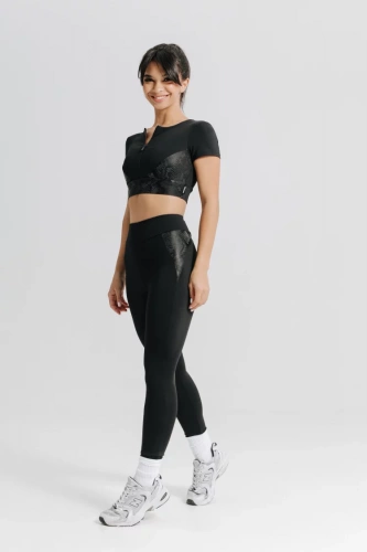 Топ FORSTRONG WILD 681010-черный 