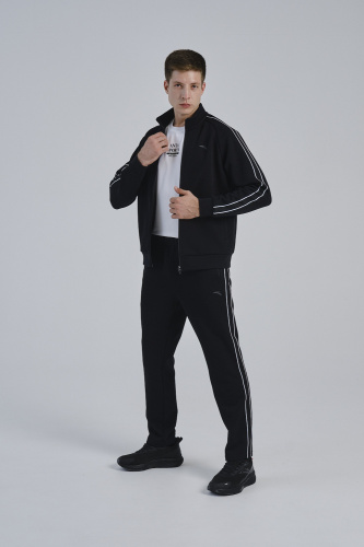 Олимпийка Anta TRN-ESSENTIAL 852547724-3, черный Олимпийка Anta TRN-ESSENTIAL 852547724-3, черный